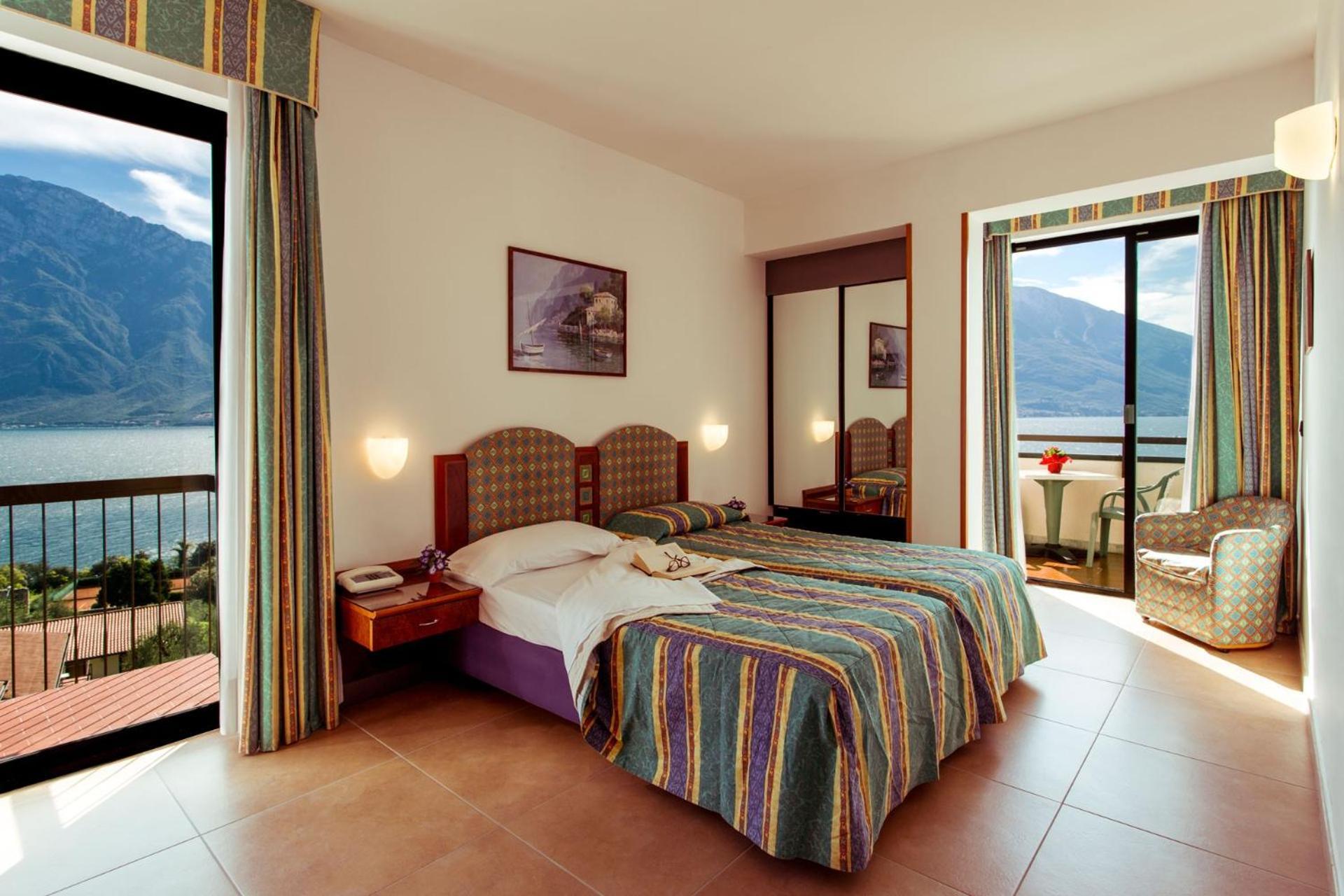 Hotel Ilma Limone sul Garda Esterno foto