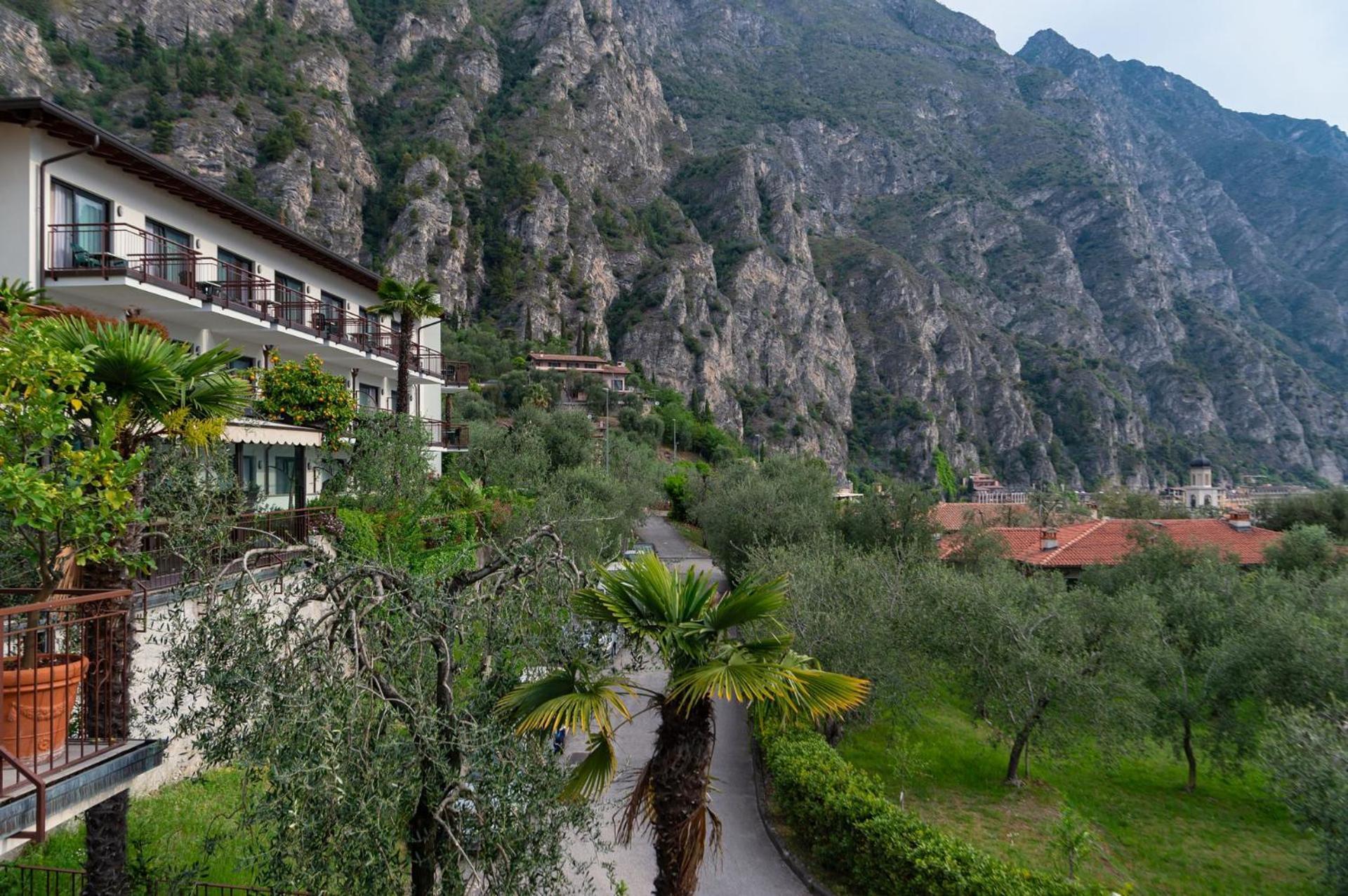 Hotel Ilma Limone sul Garda Esterno foto