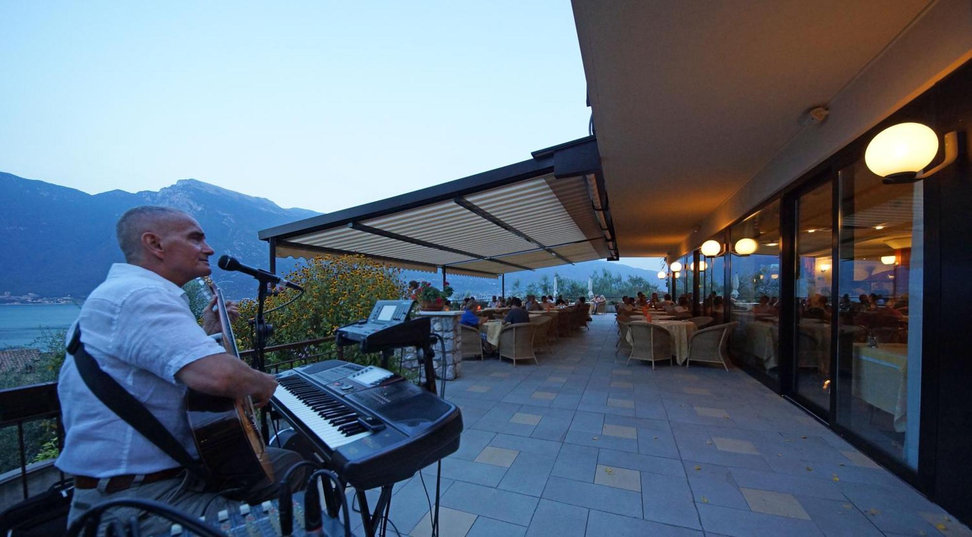 Hotel Ilma Limone sul Garda Esterno foto