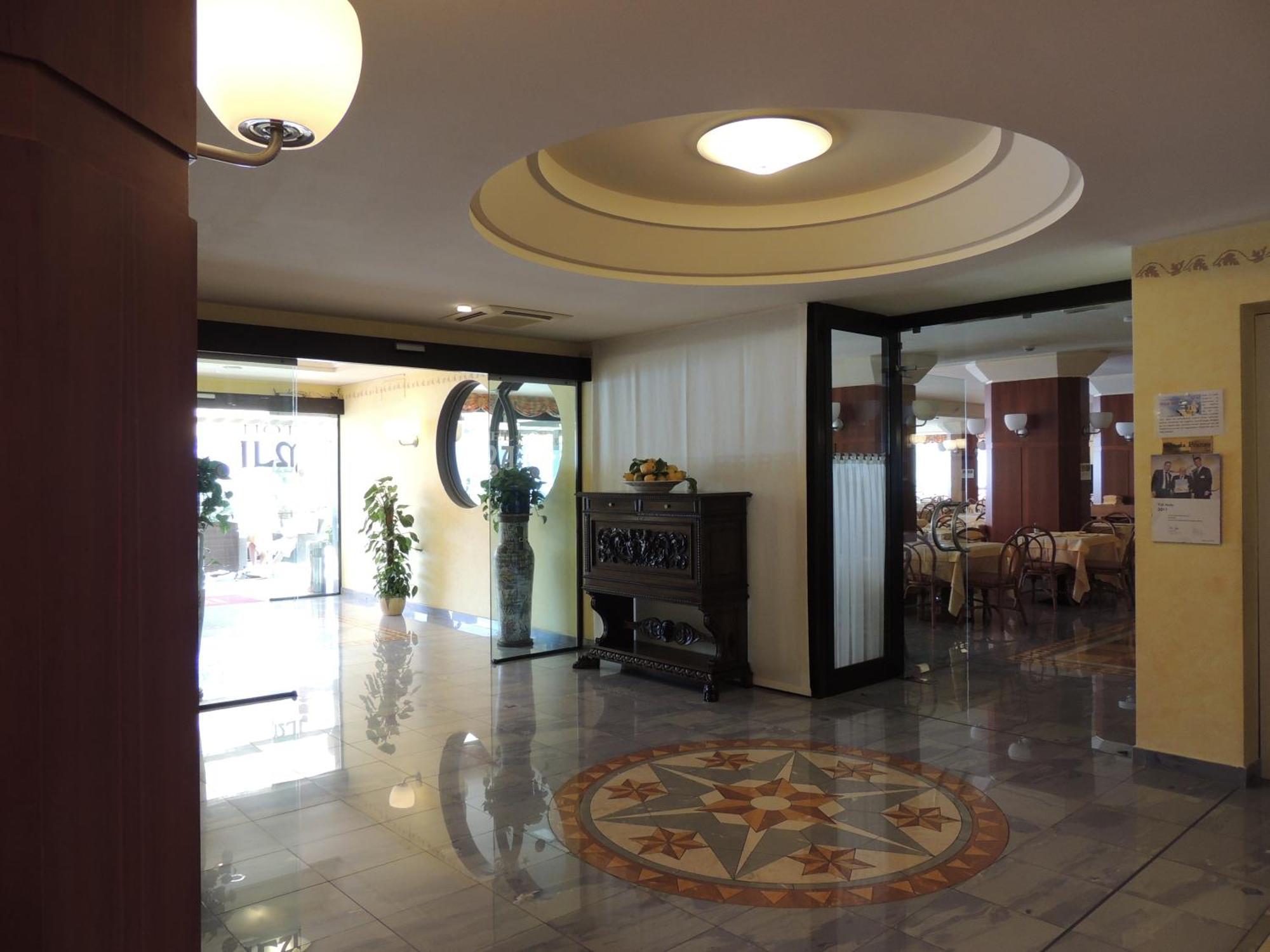 Hotel Ilma Limone sul Garda Esterno foto