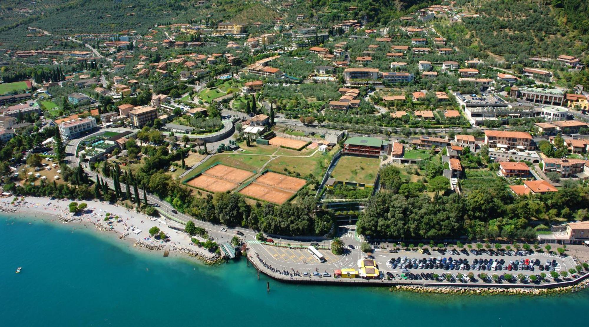 Hotel Ilma Limone sul Garda Esterno foto