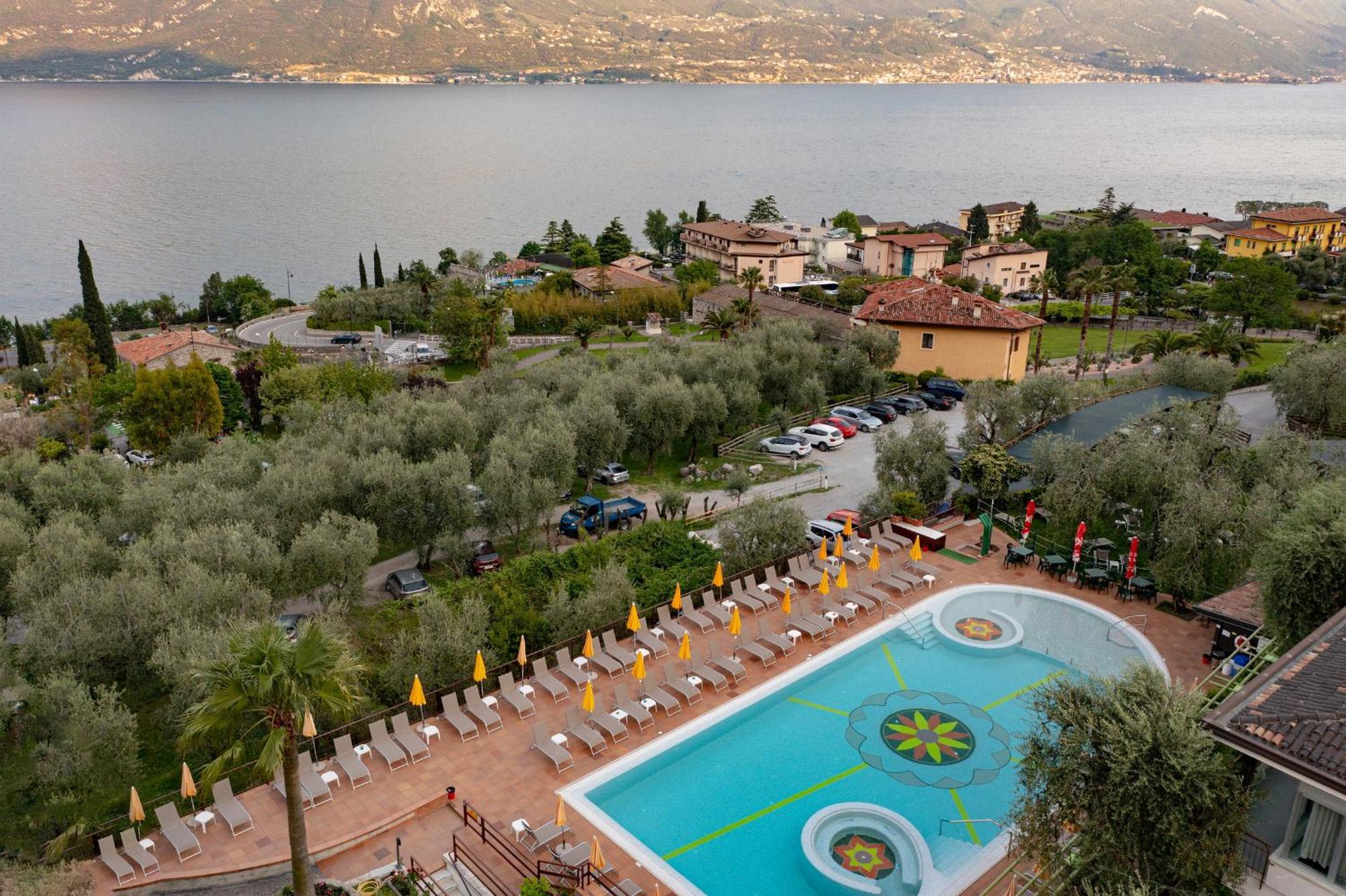 Hotel Ilma Limone sul Garda Esterno foto