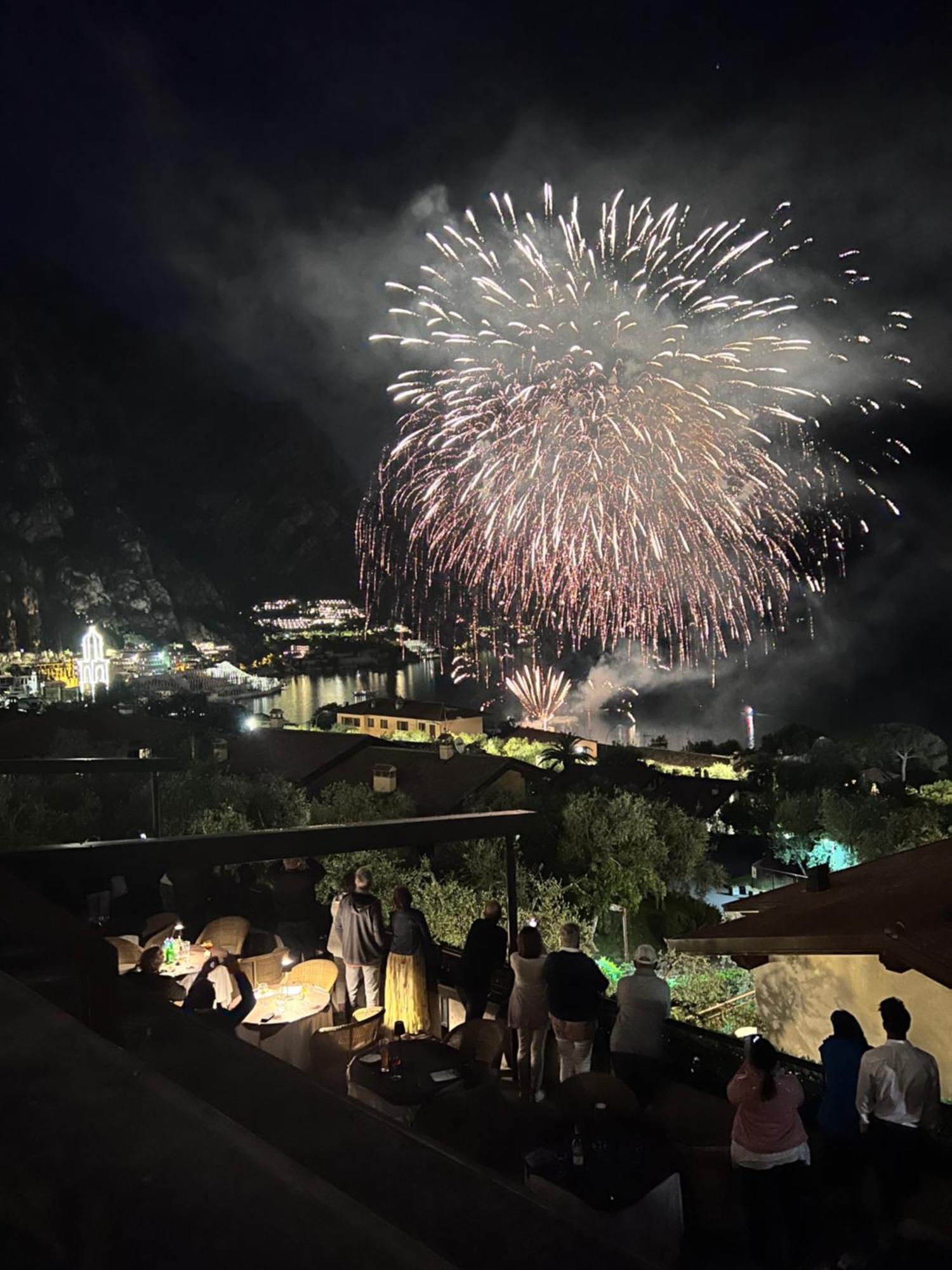 Hotel Ilma Limone sul Garda Esterno foto
